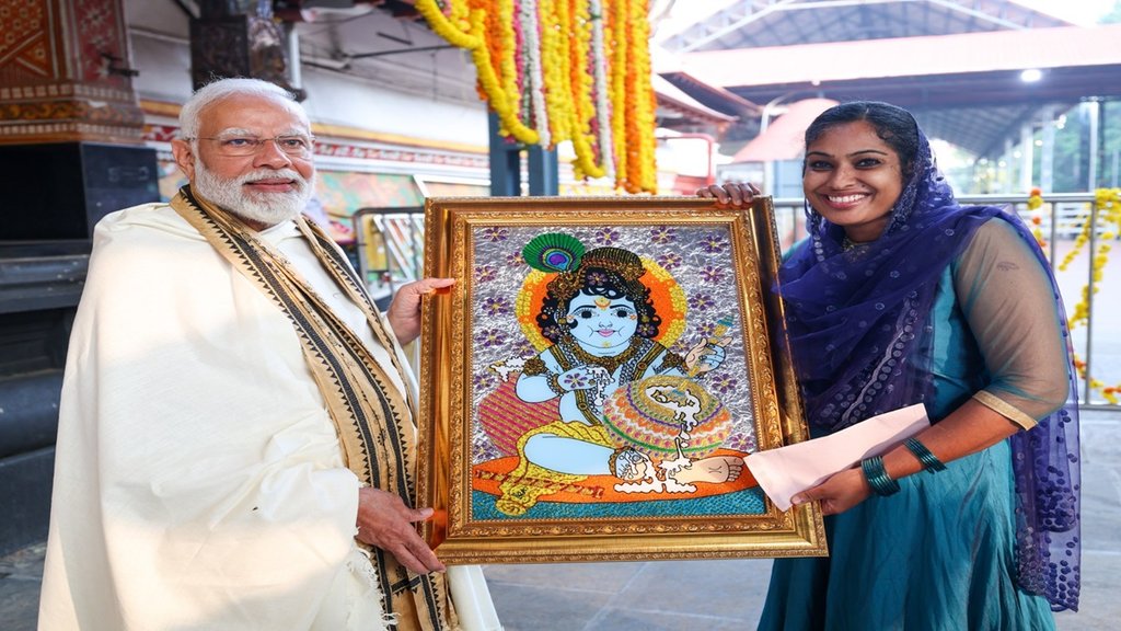 Who is Jasna Salim,Kerala Jasna SalimLord Krishna Painting