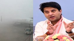 घने कोहरे के कारण फ्लाइट्स लेट होने पर ज्योतिरादित्य सिंधिया का बड़ा बयान, दिल्ली एयरपोर्ट को दिए गए ये निर्देश