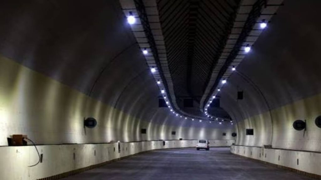 Tunnel, Mumbai