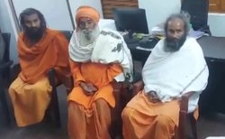 पुरुलिया में मॉब लिंचिंग की कोशिश, भीड़ ने गंगासागर जा रहे तीन साधुओं को बुरी तरह पीटा, कपड़े भी फाड़े, 12 गिरफ्तार; BJP बोली- ‘TMC के गुंडों ने पीटा’