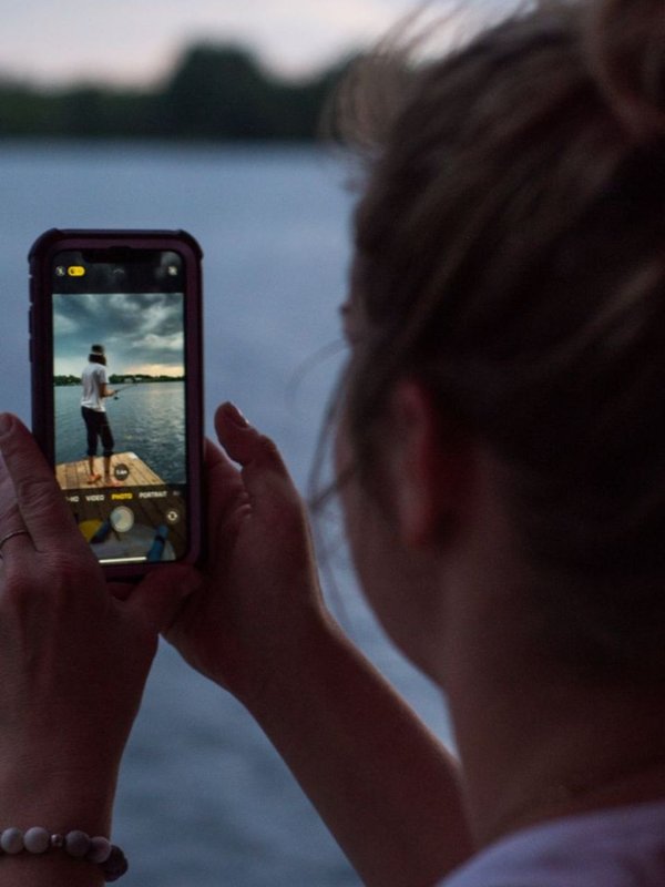 Give Up Your Phone For A Month And Earn Over Rs 8 Lakh, are you ready for the challenge