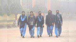 UP School Holiday 2024: यूपी में जारी है सर्दी का सितम, बढ़ा दी गईं स्कूलों की छुट्टियां, जानिए कब खुलेंगे अब