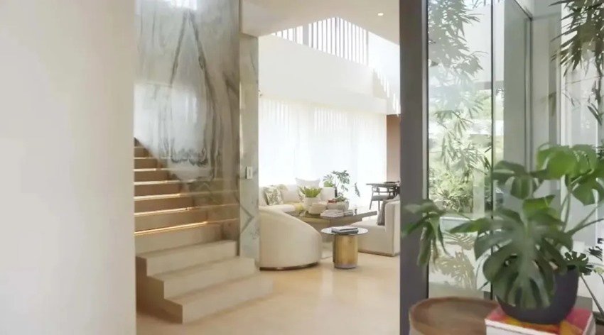 Anushka Virat house