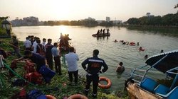 Jansatta Editorial: नदियों में नाव डूबने की बार-बार घटनाओं के बावजूद लोग उससे सबक लेने को तैयार नहीं