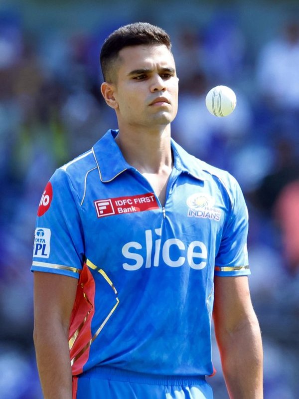 Arjun Tendulkar, Sachin Tendulkar Son Arjun Tendulkar, Yash Dayal, Dwayne Bravo, Harshal Patel, Daniel Sams, Abhishek Sharma