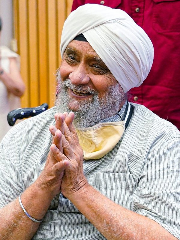 Rajinder Goel, BS Chandrasekhar, S. Venkataraghvan, Sunil Joshi, Vinay Kumar, Narender Hirwani, Vaman Kumar, Pankaj Singh, Sairaj Vasant Bahutule, Bishan Singh Bedi