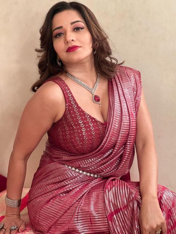 Bhojpuri star Monalisa