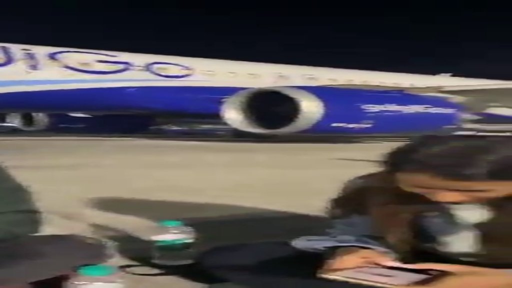 indigo flight delay