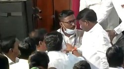 Maharashtra: BJP विधायक ने पुलिसकर्मी को जड़ दिया थप्पड़, मंच पर मौजूद थे अजित पवार