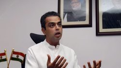 Politics: शिंदे गुट में ही क्यों शामिल हुए हैं मिलिंद देवड़ा? ये है राजनीतिक प्लान