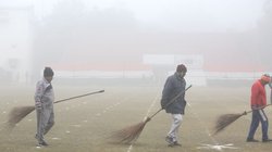 Weather Updates: दिल्ली-NCR में घना कोहरा, अगले दो दिन नहीं मिलेगी राहत, IMD ने जारी किया अलर्ट