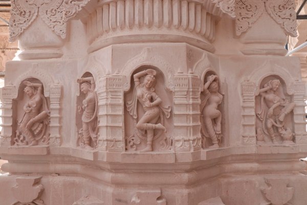 ram mandir sculpture
