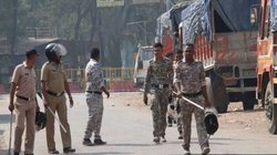 पेट्रोल पंप पर लंबी लाइन, बसों और ट्रकों के थमे पहिए… हिट एंड रन कानून के खिलाफ ड्राइवरों की हड़ताल का इन राज्यों में दिखा असर