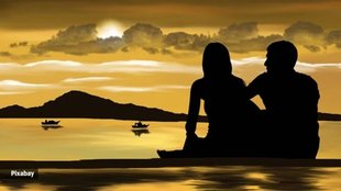 Dunia Mere Aage, Love and Affection, Attachment