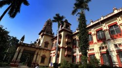 ‘गे कम्युनिटी App’ पर किया डॉक्टर से संपर्क, इलाज के बहाने BHU हॉस्टल बुलाया, पहले पीटा फिर किया गलत काम