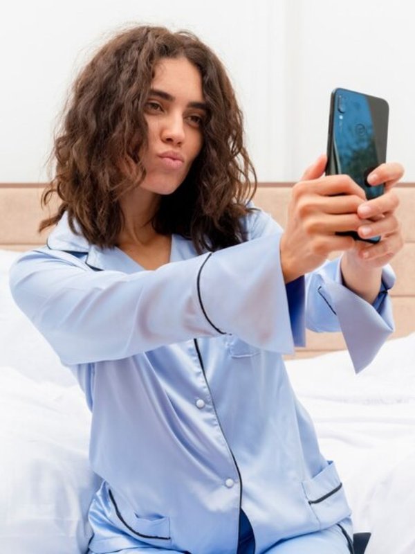 Cell phone addiction । Side Effects Of Using Smartphones in morning । health news