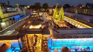 Salary to priests of Kashi Vishwanath Temple, Names of priests changed in Kashi Vishwanath Temple, Priests of Kashi Vishwanath Temple