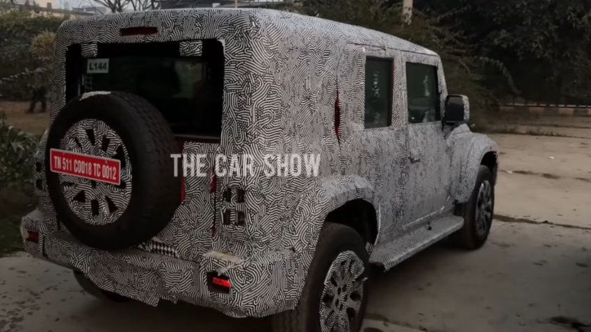 Mahindra Thar 5 door Rear Side (फोटो- YouTube/The Car Show)