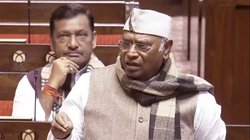 ‘अबकी बार 400 पार’, मल्लिकार्जुन खड़गे की बात सुन मुस्कुराए पीएम मोदी