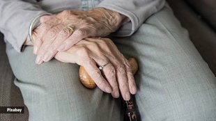 old age | women Pain