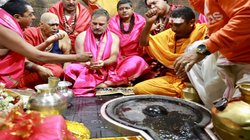 देवघर मंदिर में राहुल गांधी के प्रवेश के दौरान हंगामा, मुकदमा दर्ज