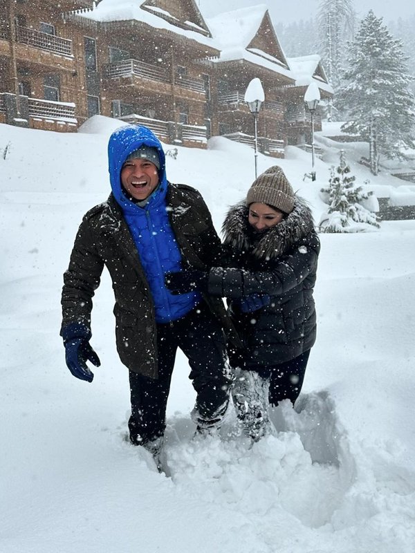Sachin Tendulkar, Anjali Tendulkar, Snowfall, Kashmir