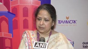 Sharmishtha Mukharjee, Congrees, nehru gandhi family,