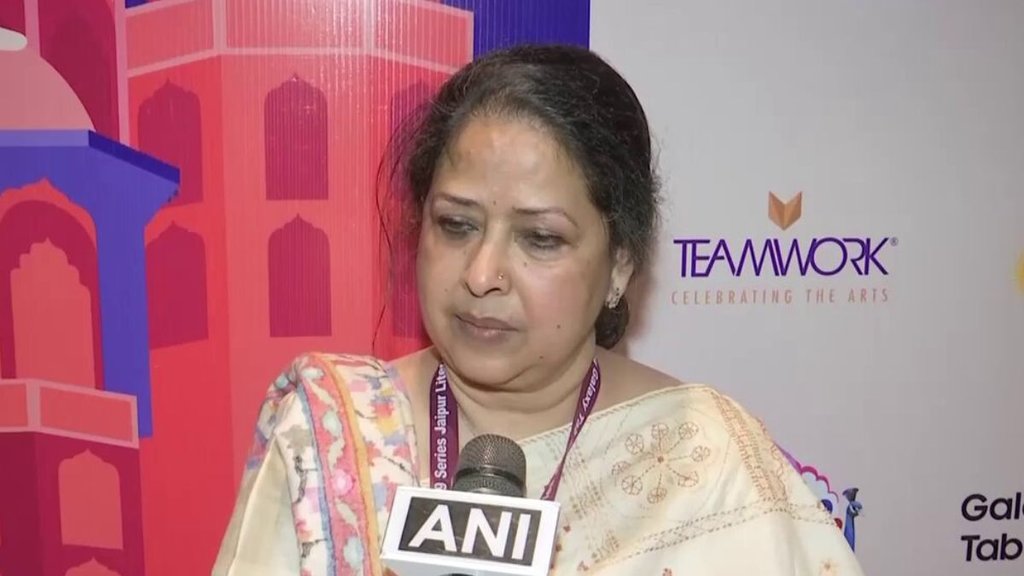 Sharmishtha Mukharjee, Congrees, nehru gandhi family,