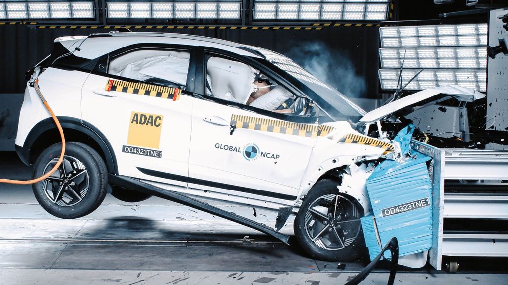 Tata Nexon facelift gets 5 star safety rating । Tata Nexon facelift Global NCAP crash test । Tata Nexon facelift latest crash test report