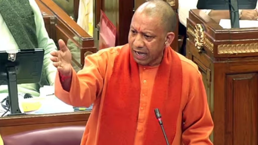 Yogi Adityanath, Akhilesh Yadav, UP Asembly
