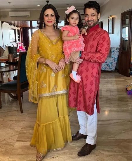 anupam mittal family