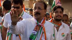 कौन हैं बाबा सिद्दीकी? अजित की NCP में हो सकते हैं शामिल, मिलिंद देवड़ा के बाद कांग्रेस के लिए होगा दूसरा झटका
