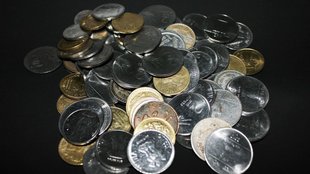 coins| magnet| delhi news