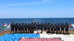 गुजरात में समुद्र तट पर पकड़ा गया 3300Kg ड्रग्स, कीमत है दो हजार करोड़, अमित शाह ने कही बड़ी बात