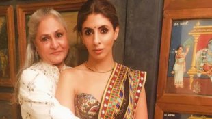 Shweta Bachchan, Jaya Bachchan