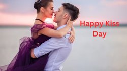 Happy Kiss Day 2024 Wishes Images, Quotes, Status: Kiss Day पर रिश्ते को लॉक करना चाहते हैं, दिल की बात ज़ुबां से नहीं बल्कि होंठों से कीजिए बयां, खास मैसेज भी साथी के साथ करें शेयर