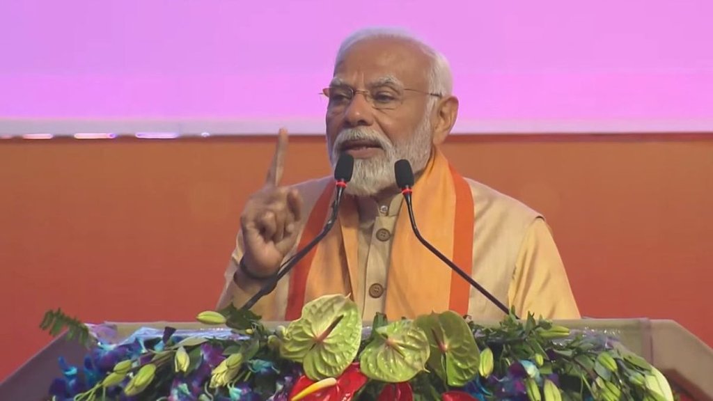 pm modi | up investors summit | lucknow |