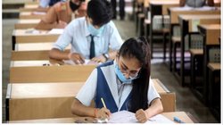 CBSE ने इन दो क्लासों का बदल दिया पाठ्यक्रम, 1 अप्रैल से सभी स्कूलों में पढ़ाई जाएंगी नई किताबें