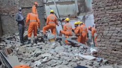 दिल्ली के कबीर नगर इलाके में बड़ा हादसा, इमारत गिरने 2 मजदूरों की मौत, 1 गंभीर रूप से घायल