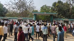 Mukhtar Ansari Funeral: मुख्तार अंसारी सुपुर्द-ए-खाक, पत्नी और बेटा अब्बास नहीं कर सके अंतिम दर्शन