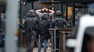 Netherlands | Hostage