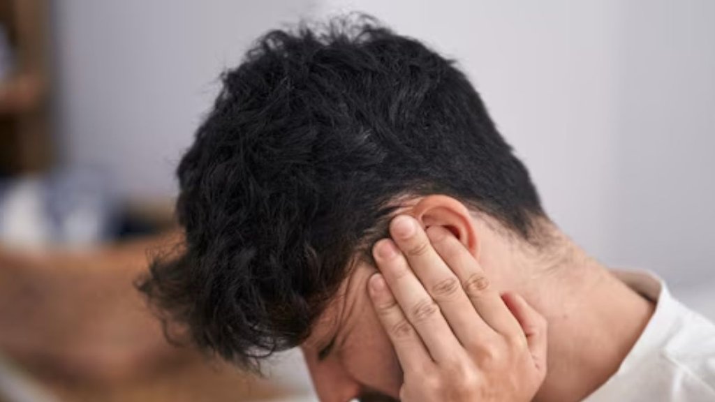 agra woman bites man ear