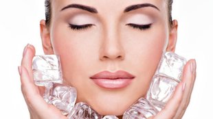 kin icing, ice massage, benefits of face icing, skin care routine, skin care,ice,फेस आइसिंग, स्किन आइसिंग, बर्फ की मसाज, स्किन आइसिंग के फायदे, स्किन केयर रूटीन,