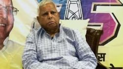 लालू यादव के करीबी के ठिकानों पर ED की छापेमारी, फ्लैट-जमीन देने का भी लग चुका है आरोप