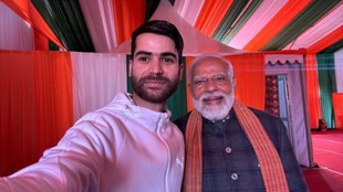 modi selfie| pm modi| nazim