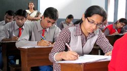 डमी कैंडिडेट बनकर पेपर देता था सरकारी टीचर, 20 से अधिक परीक्षाओं में हुआ शामिल, 5 कर रहे हैं सरकारी नौकरी