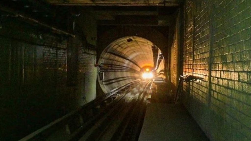 underwater metro| kolkata| pm modi