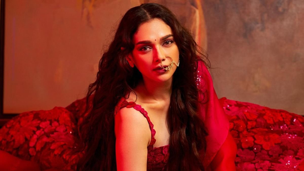 Aditi Rao Hydari, Aditi Rao Hydari Slams on Airlines, Aditi Rao Hydari latest Post