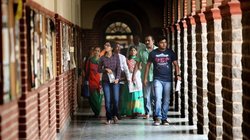 आर्ट्स वाले 12वीं के बाद देश की इन टॉप 5 यूनिवर्सिटी में ले सकते हैं दाखिला, जानें इनमें एडमिशन से जुड़ी हर जानकारी