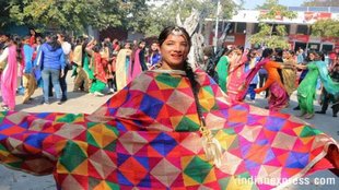 Dunia mere aage, celebration